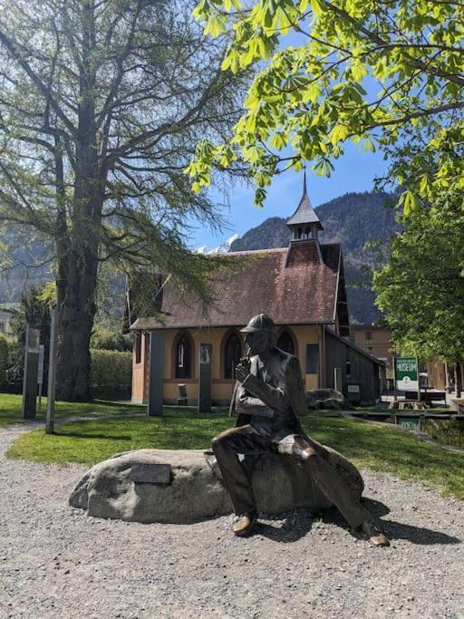 अपार्टमेंट Alpine W/parking And Porch Meiringen